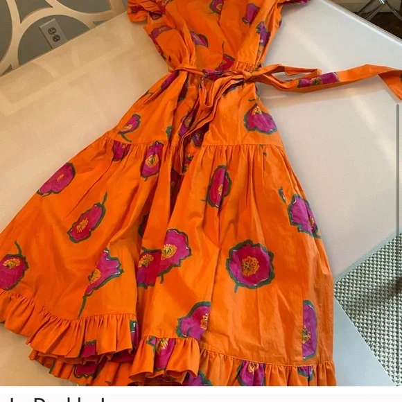 Short and Sassy Dress
Papaveri Arancio in Cotton Popeline
$780 - Picture 4 of 4